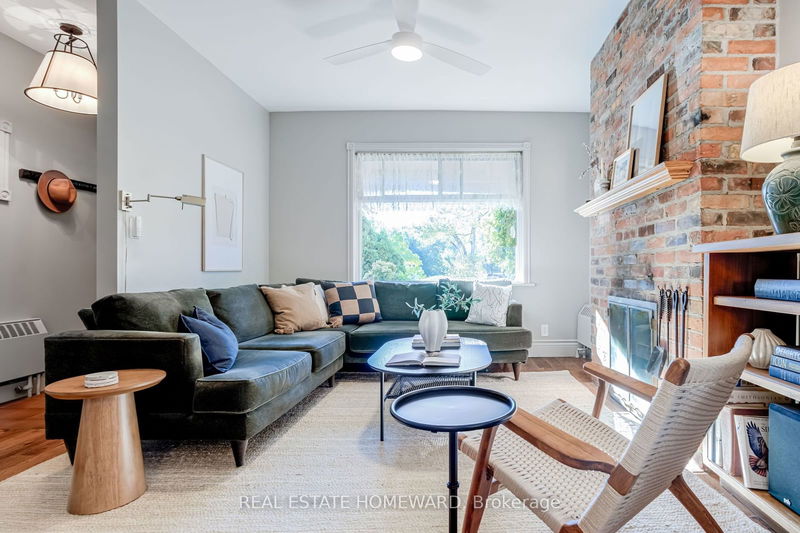 627 Carlaw Ave  Toronto, M4K 3K5 | Image 2