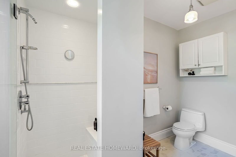 627 Carlaw Ave  Toronto, M4K 3K5 | Image 23