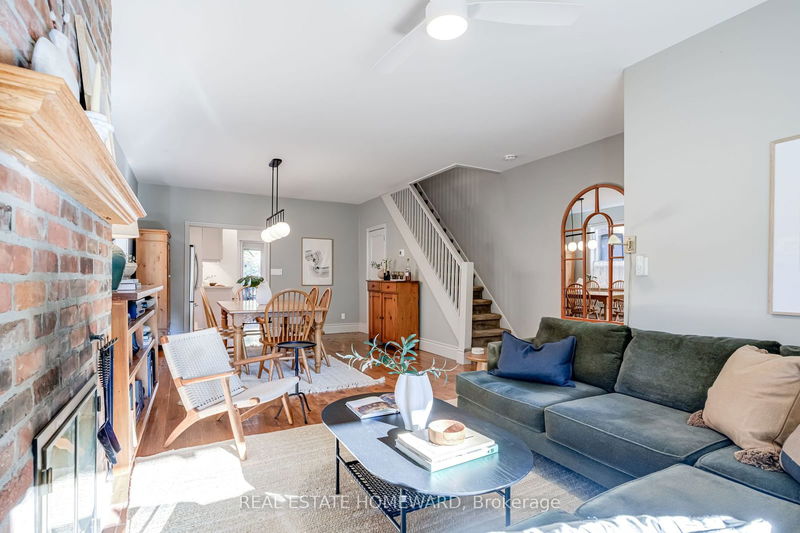 627 Carlaw Ave  Toronto, M4K 3K5 | Image 3