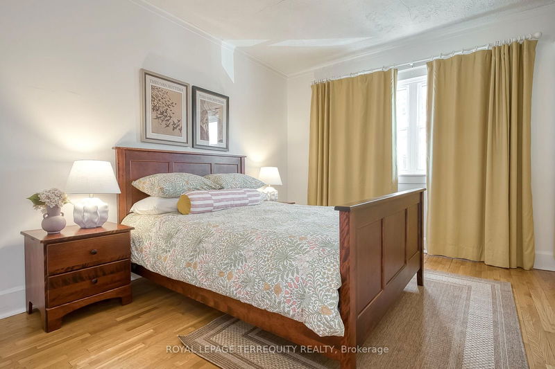 64 Bastedo Ave  Toronto, M4C 3M9 | Image 13