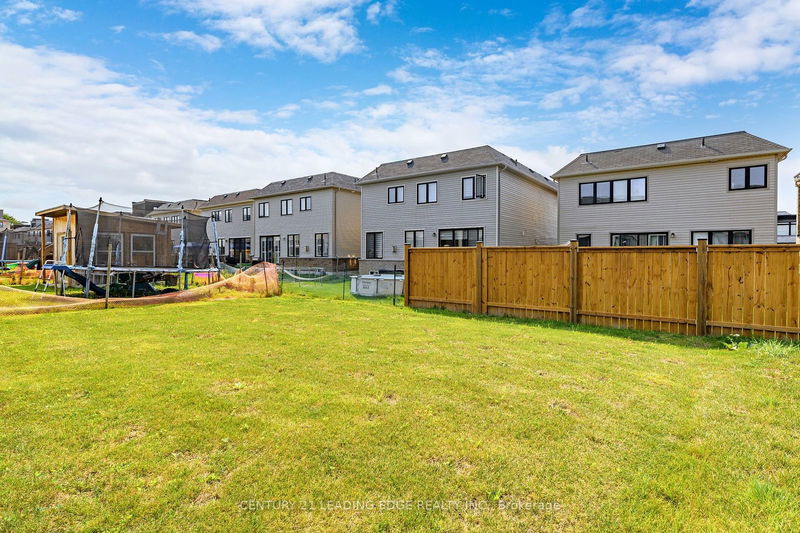 50 Crows Nest Lane  Clarington, L1C 4A7 | Image 34