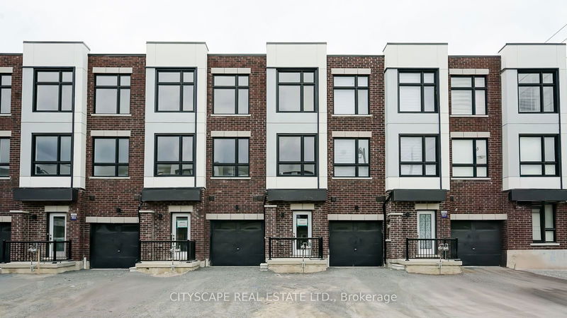home for lease on 26 Pegler Street E