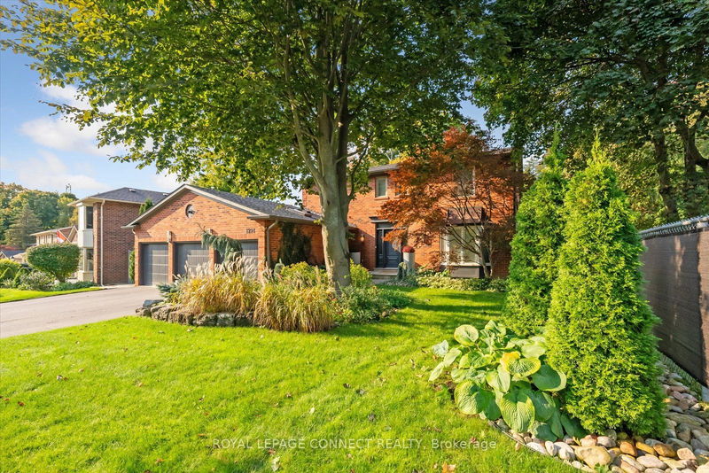 1214 Abbey Rd  Pickering, L1X 1V9 | Image 2