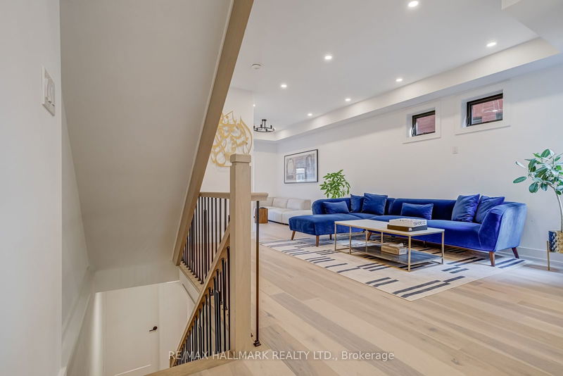 88 Greenwood Ave  Toronto, M4L 2P6 | Image 30