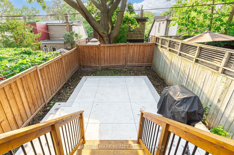 88 Greenwood Ave  Toronto, M4L 2P6 | Image 39