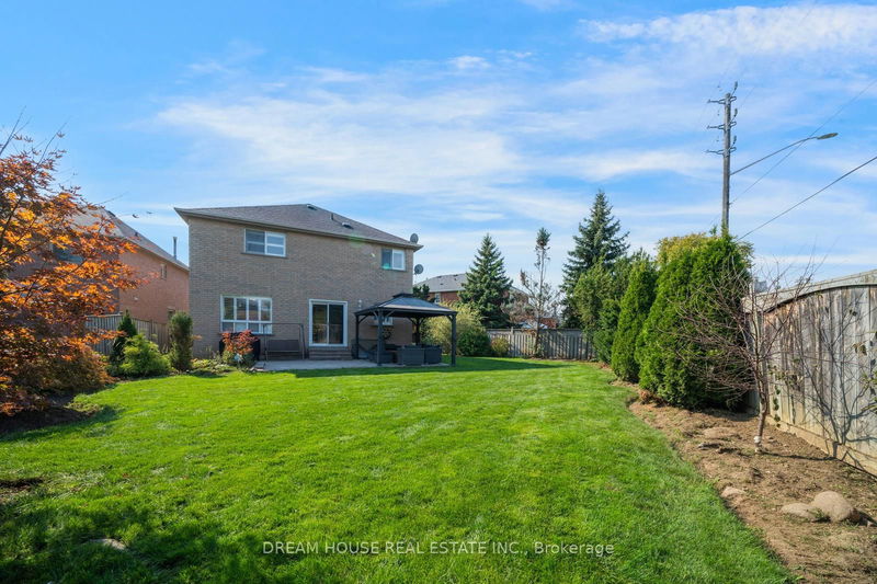 1572 Nipissing Crt  Pickering, L1V 6T9 | Image 38