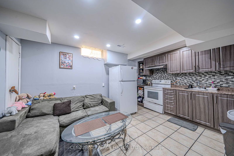 104 Shady Hollow Dr  Toronto, M1V 2L8 | Image 21