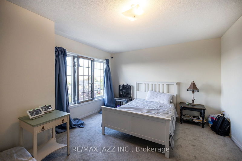 517 Old Harwood Ave  Ajax, L1Z 0V2 | Image 13