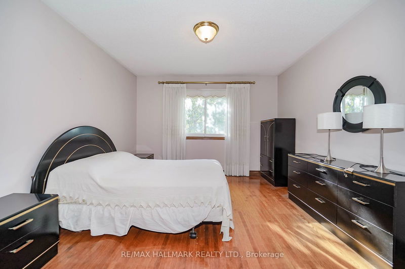 40 Aragon Ave  Toronto, M1T 1X7 | Image 19