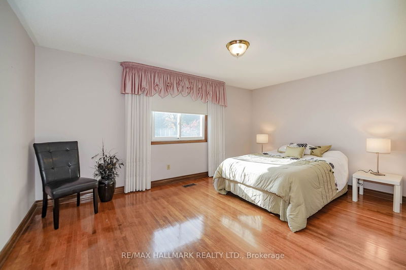 40 Aragon Ave  Toronto, M1T 1X7 | Image 20