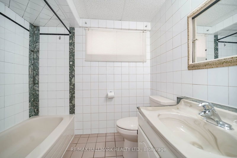 40 Aragon Ave  Toronto, M1T 1X7 | Image 27