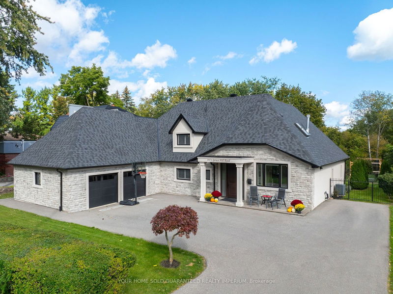 1971 Spruce Hill Rd  Pickering, L1V 1S6 | Image 2