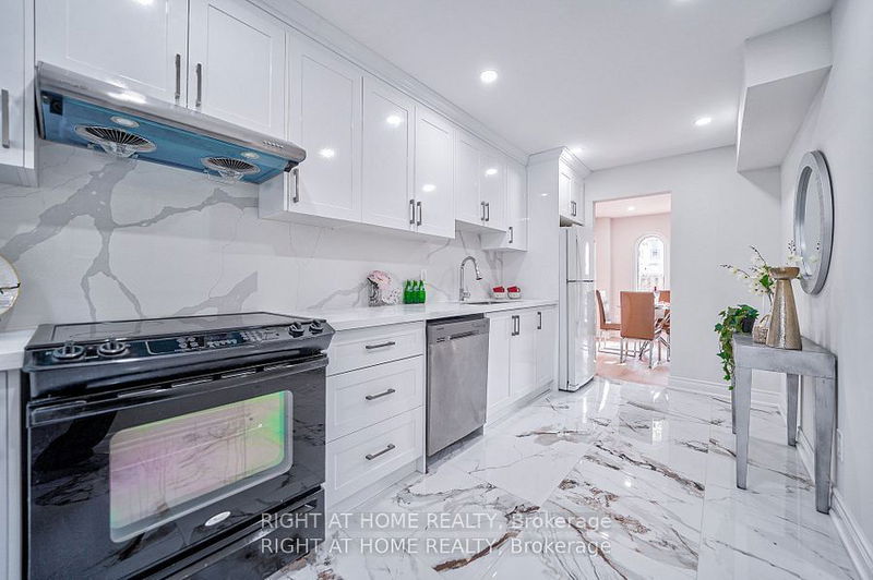  04 - 2075 Warden Ave  Toronto, M1T 3R1 | Image 13