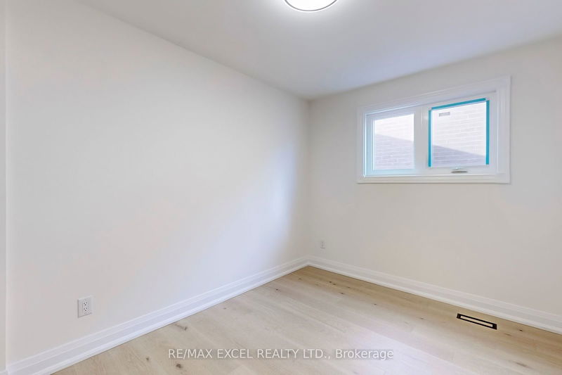 16 Whiteleaf Cres  Toronto, M1V 3G2 | Image 21