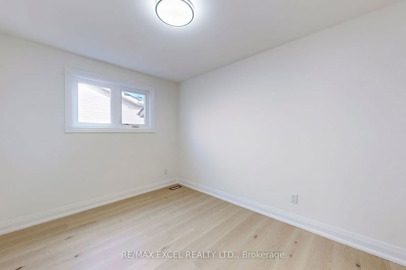 16 Whiteleaf Cres  Toronto, M1V 3G2 | Image 22