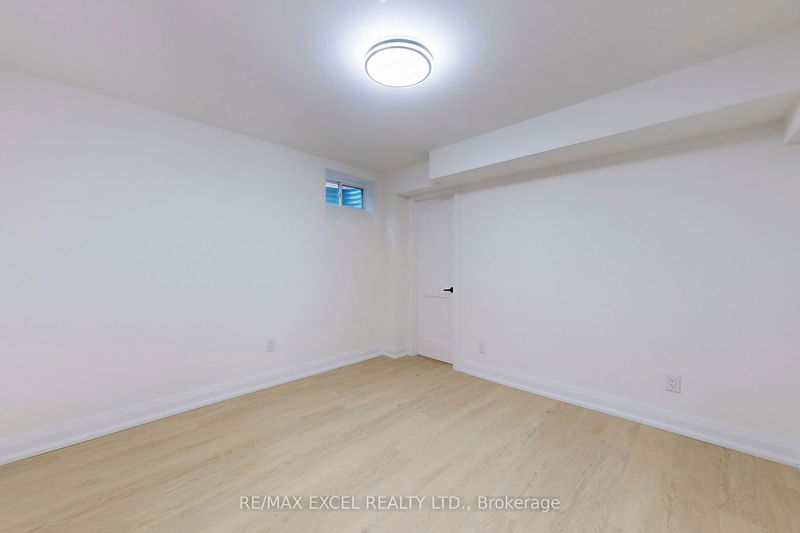 16 Whiteleaf Cres  Toronto, M1V 3G2 | Image 31