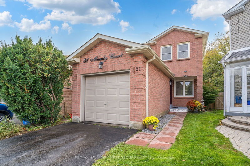 21 Mandy Crt  Whitby, L1N 8X6 | Image 1