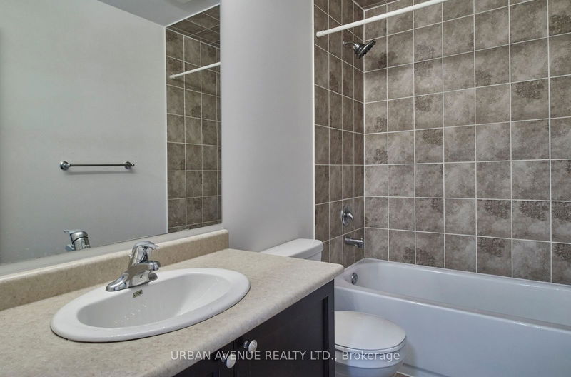 30 Lander Cres  Clarington, L1C 0L4 | Image 24