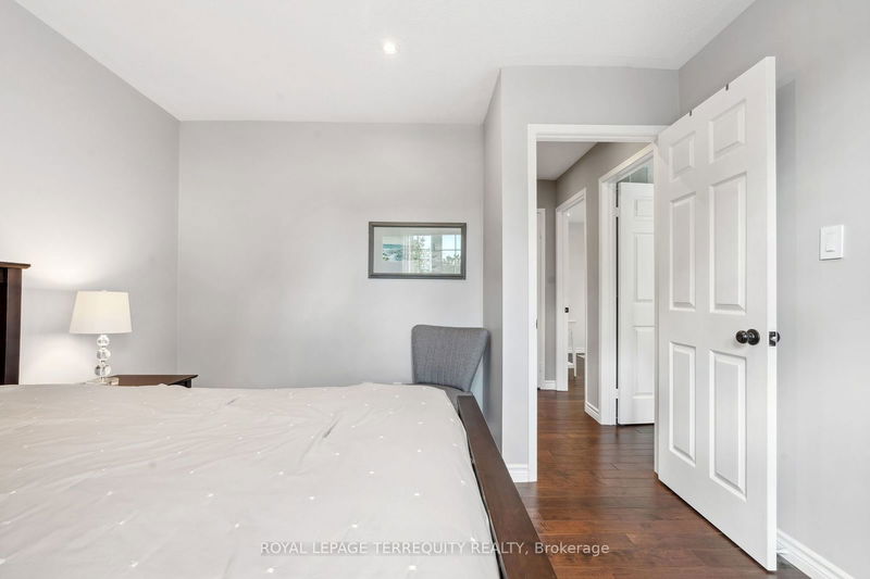 65 Chieftain St  Whitby, L1R 3C2 | Image 22