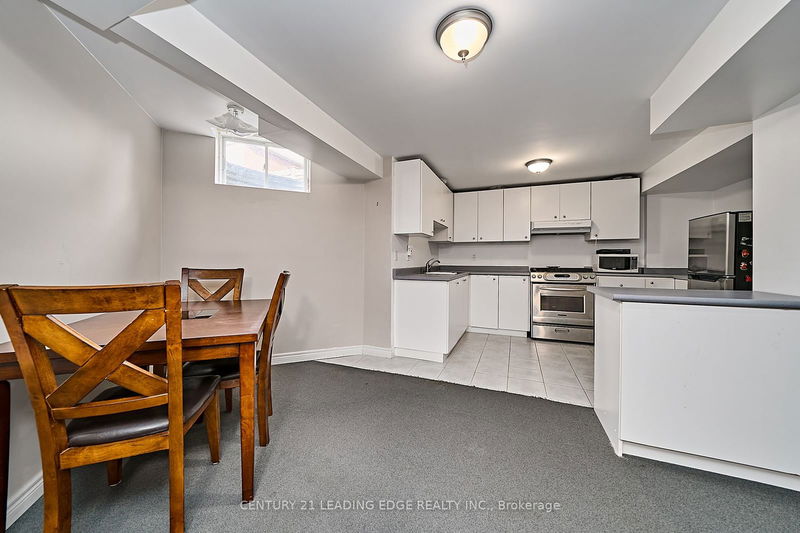 20 Nieuwendyk St  Whitby, L1P 1V3 | Image 24