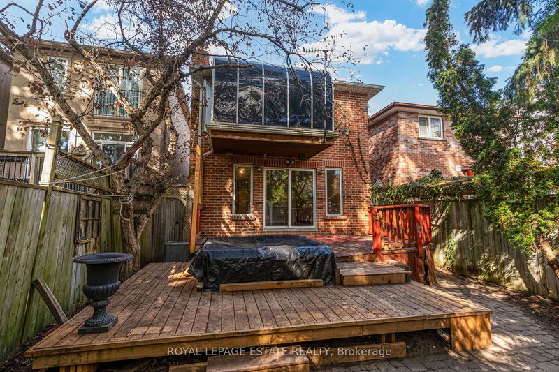 187 Holborne Ave  Toronto, M4C 2R7 | Image 35