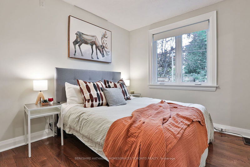 43 Golfview Ave  Toronto, M4E 2J9 | Image 19