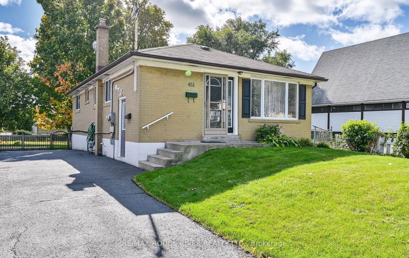 451 Phillip Murray Ave  Oshawa, L1J 1H6 | Image 3