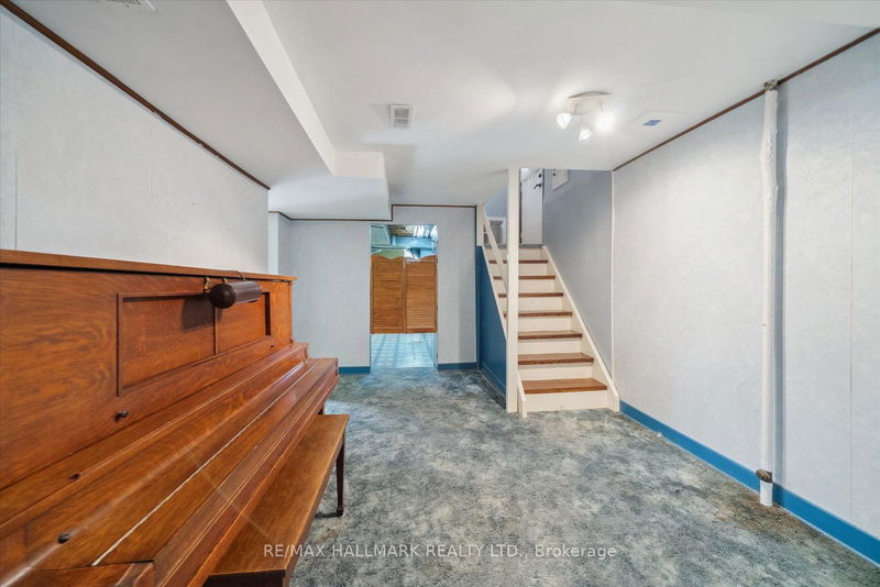 78 Eastville Ave  Toronto, M1M 2N9 | Image 32