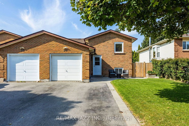 54 Hartsfield Dr  Clarington, L1E 1L8 | Image 2