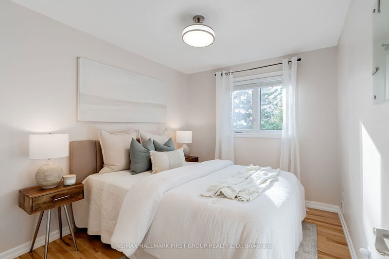 24 Habitant Cres  Whitby, L1P 1E2 | Image 12