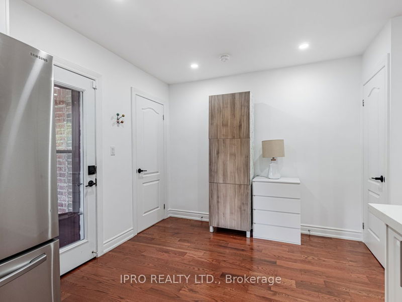 572 Coxwell Ave  Toronto, M4C 3B6 | Image 18