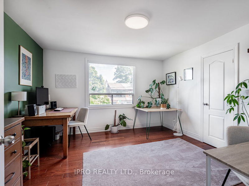 572 Coxwell Ave  Toronto, M4C 3B6 | Image 21