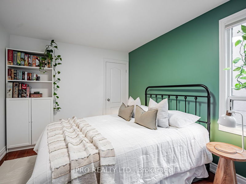 572 Coxwell Ave  Toronto, M4C 3B6 | Image 24