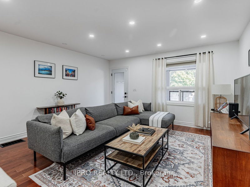 572 Coxwell Ave  Toronto, M4C 3B6 | Image 5