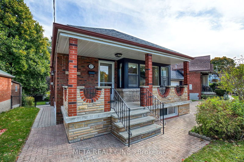 27 Glen Gannon Dr  Toronto, M4B 2W3 | Image 2