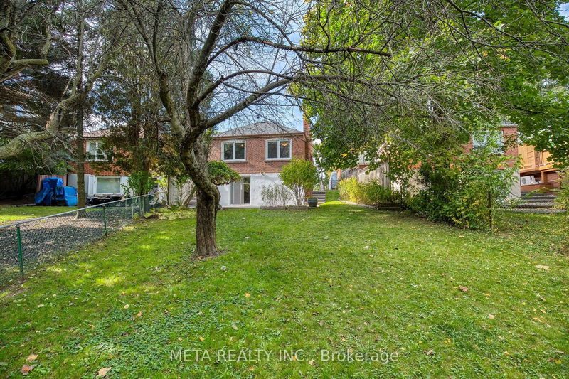 27 Glen Gannon Dr  Toronto, M4B 2W3 | Image 36