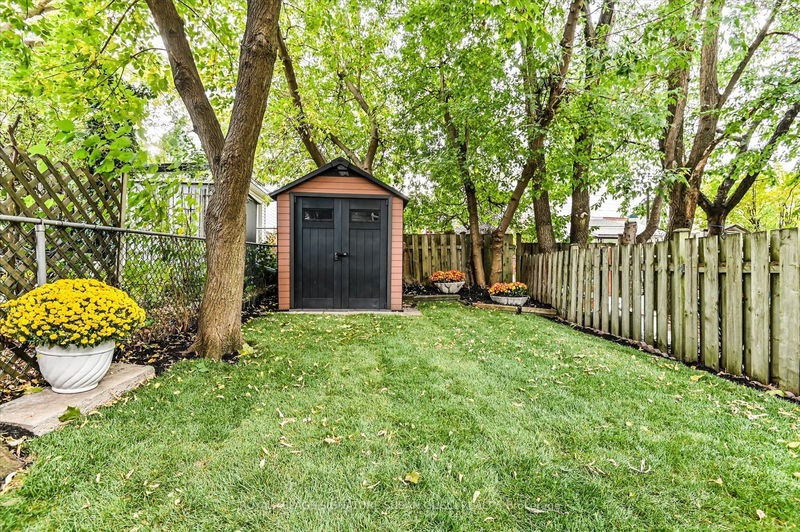 294 Cedarvale Ave  Toronto, M4C 4K4 | Image 28