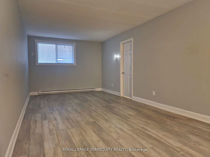 home for lease on 2-207 Trent Street E