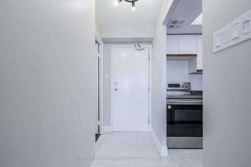  1910 - 5 Greystone Walk Dr  Toronto, M1K 5J5 | Image 7