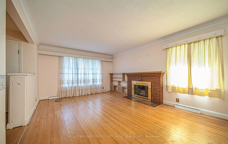 416 King St  Whitby, L1N 4Z4 | Image 7