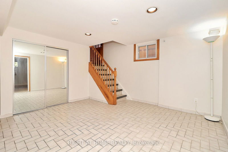 76 Courton Dr  Toronto, M1R 1K8 | Image 27