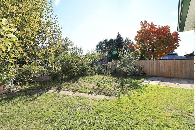 76 Courton Dr  Toronto, M1R 1K8 | Image 38