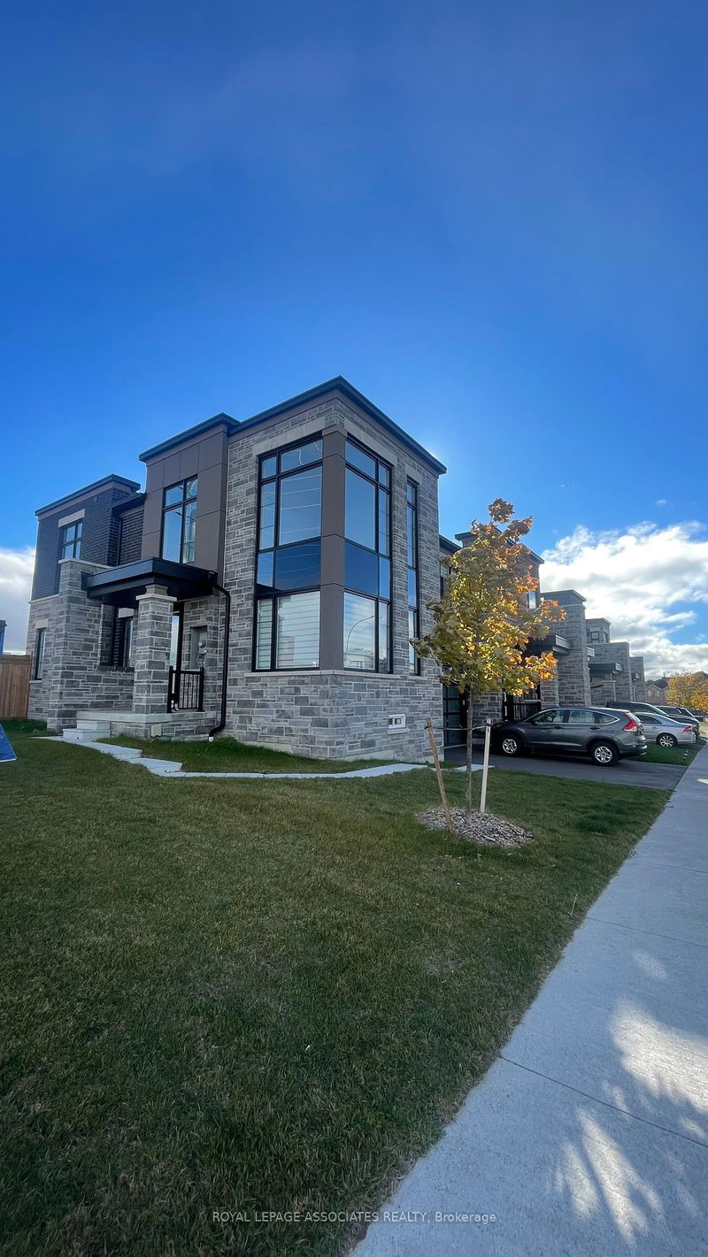 home for lease on 113 Pine Gate Place