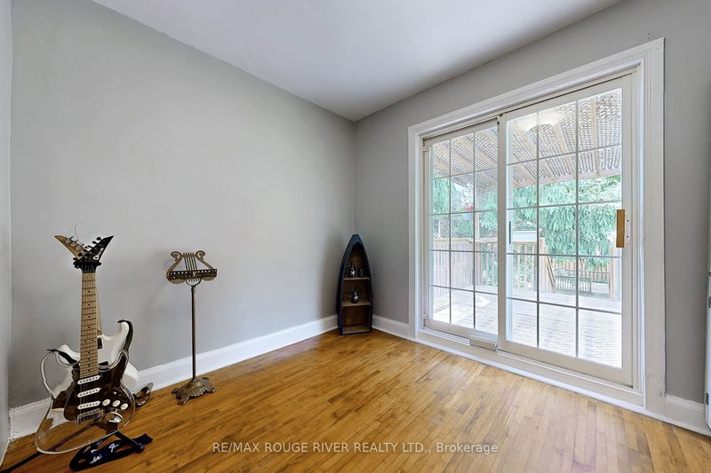 92 Eastville Ave  Toronto, M2M 2N9 | Image 10