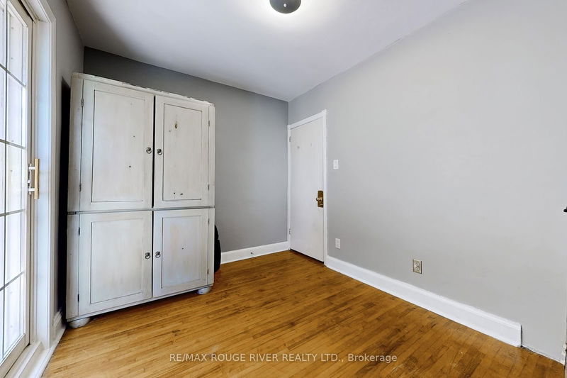 92 Eastville Ave  Toronto, M2M 2N9 | Image 11