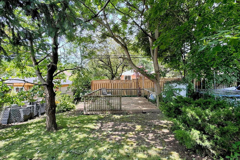 92 Eastville Ave  Toronto, M2M 2N9 | Image 22