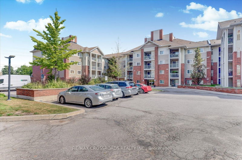 home for sale on 435-5225 Finch Avenue E