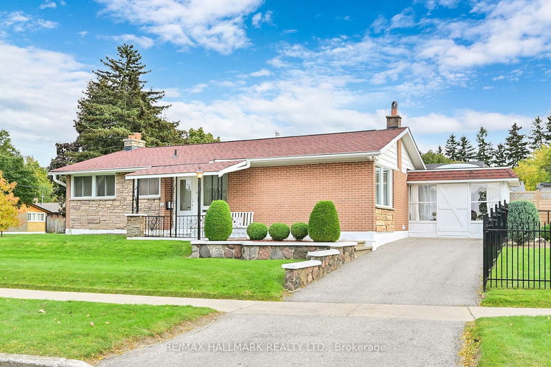 33 Shoreland Cres  Toronto, M1G 1M4 | Image 2