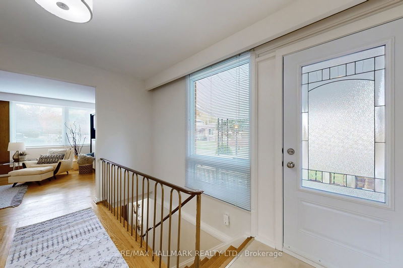 33 Shoreland Cres  Toronto, M1G 1M4 | Image 7