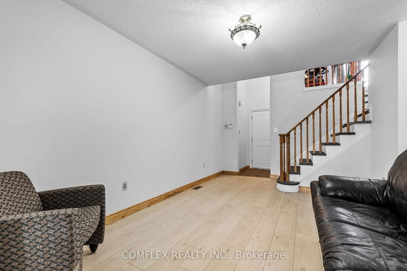 87 Old Colony Dr  Whitby, L1R 2G9 | Image 5